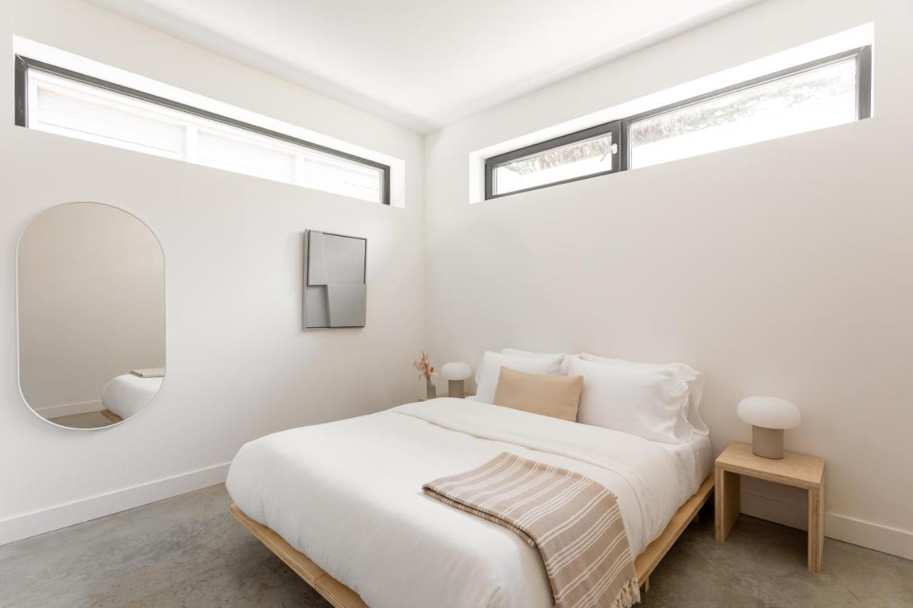 Welcome To Kinn Apartment - Lovely One Bedroom แวนคูเวอร์ ภายนอก รูปภาพ